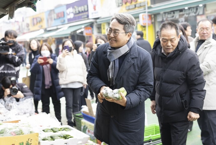 김동연 경기도지사, ‘의왕 도깨비시장 방문'