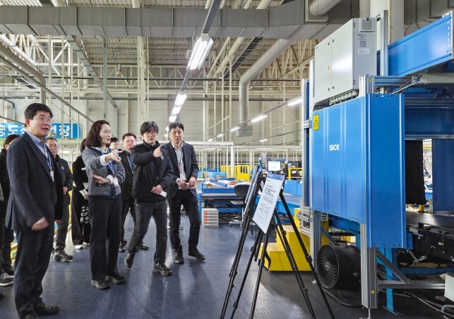 관세청 통관국장, 인천공항 국제우편 통관현장 점검