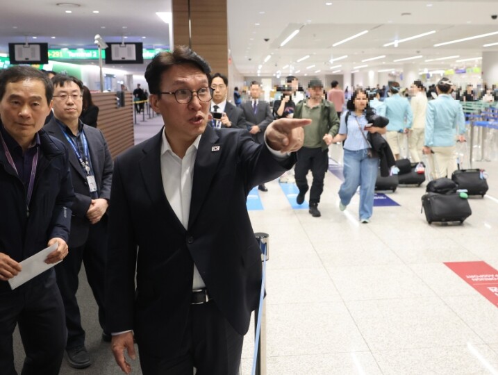 김민석 국무총리, 미국･스위스 순방 마치고 귀국 직후 인천공항 안전관리 현장점검