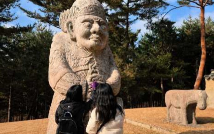국가유산청 궁능유적본부, 시각장애인 대상 궁궐·왕릉 해설 프로그램 운영